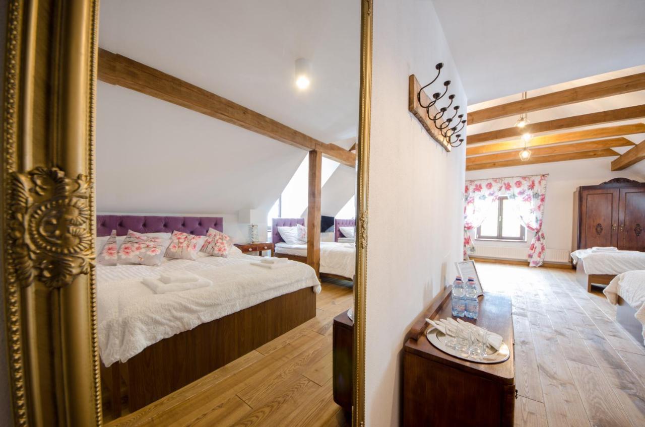 Apartamenty Mieszczanskie U Golebiewskich Torun Luaran gambar