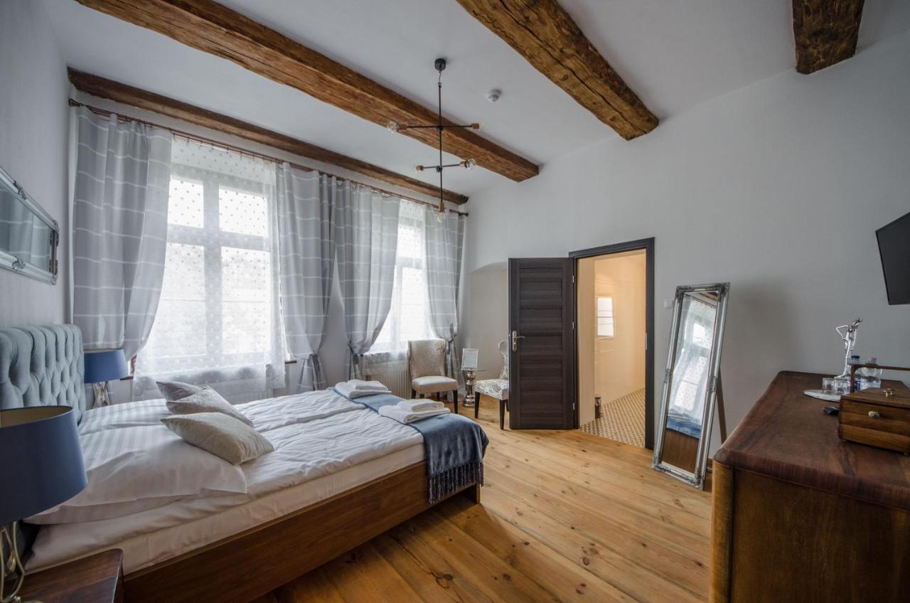 Apartamenty Mieszczanskie U Golebiewskich Torun Luaran gambar