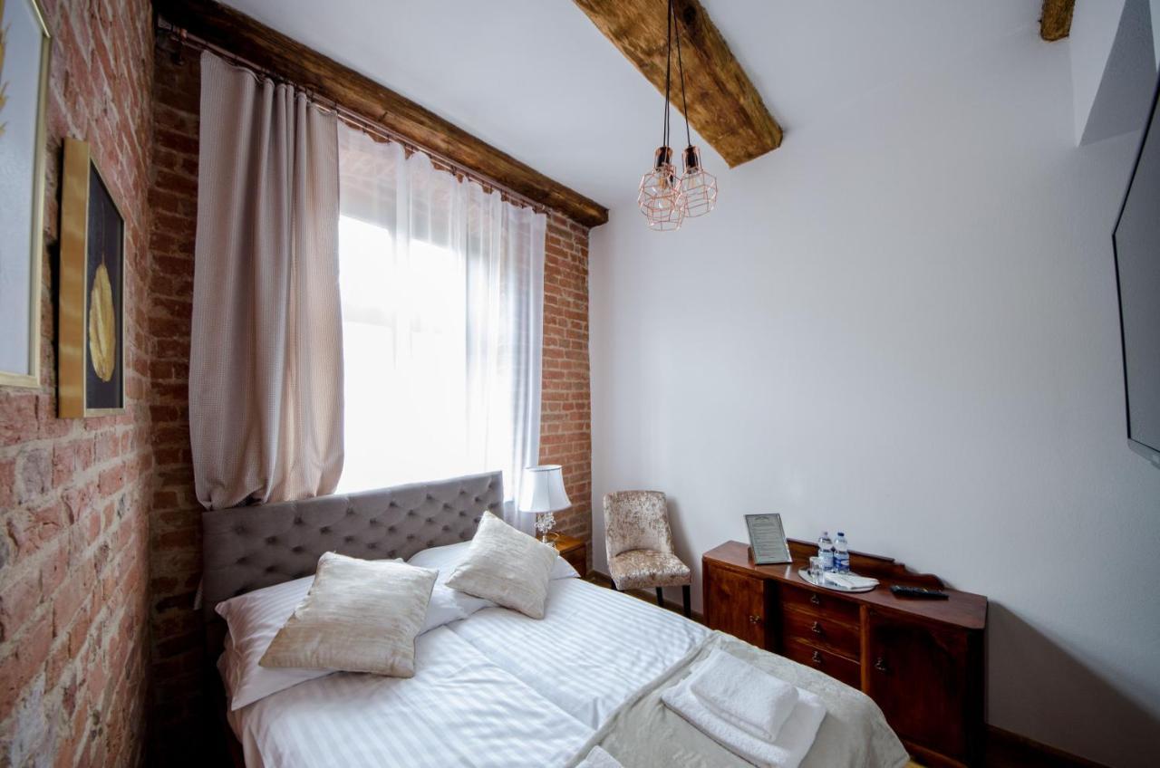 Apartamenty Mieszczanskie U Golebiewskich Torun Luaran gambar