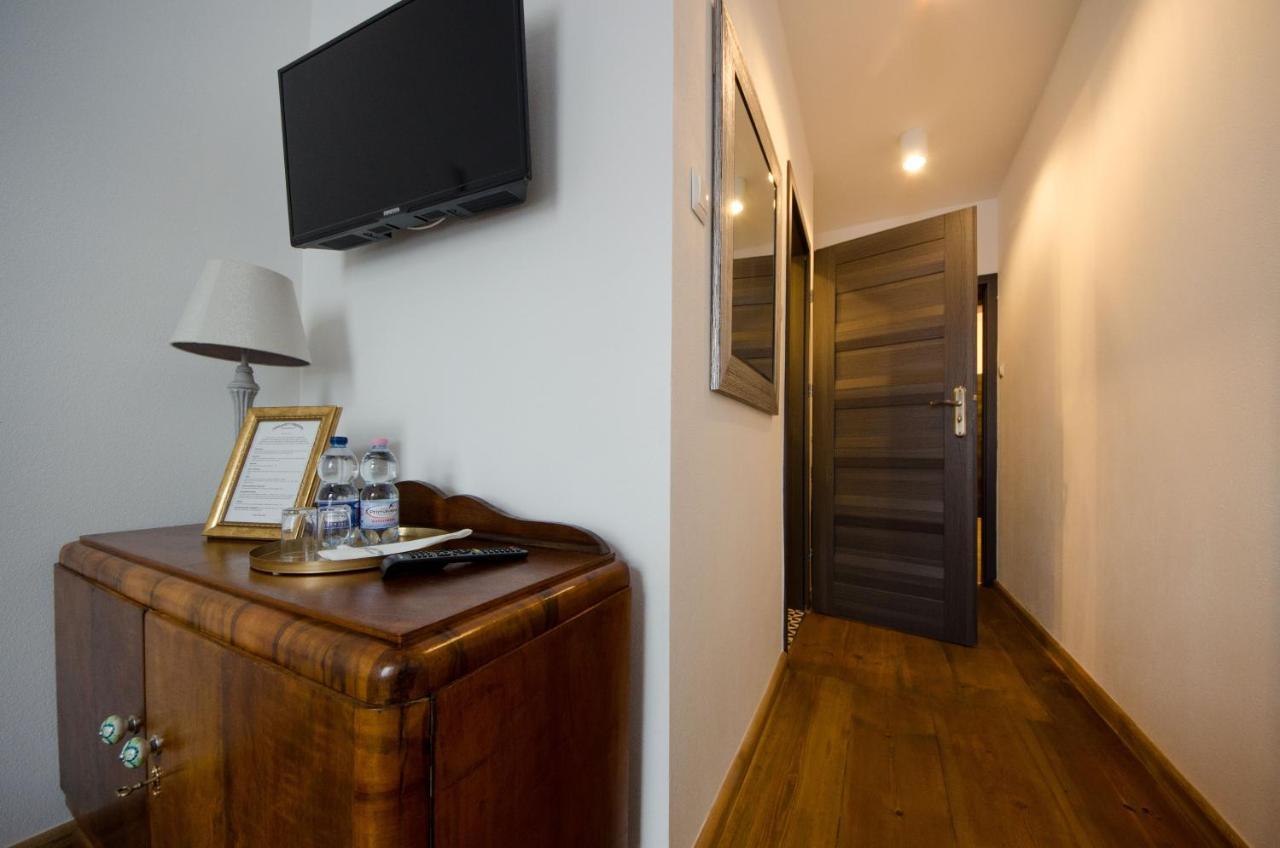 Apartamenty Mieszczanskie U Golebiewskich Torun Luaran gambar