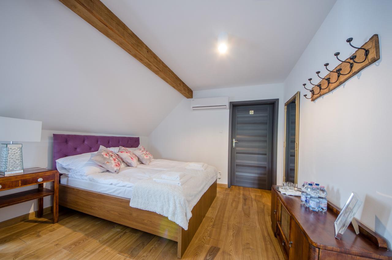Apartamenty Mieszczanskie U Golebiewskich Torun Luaran gambar